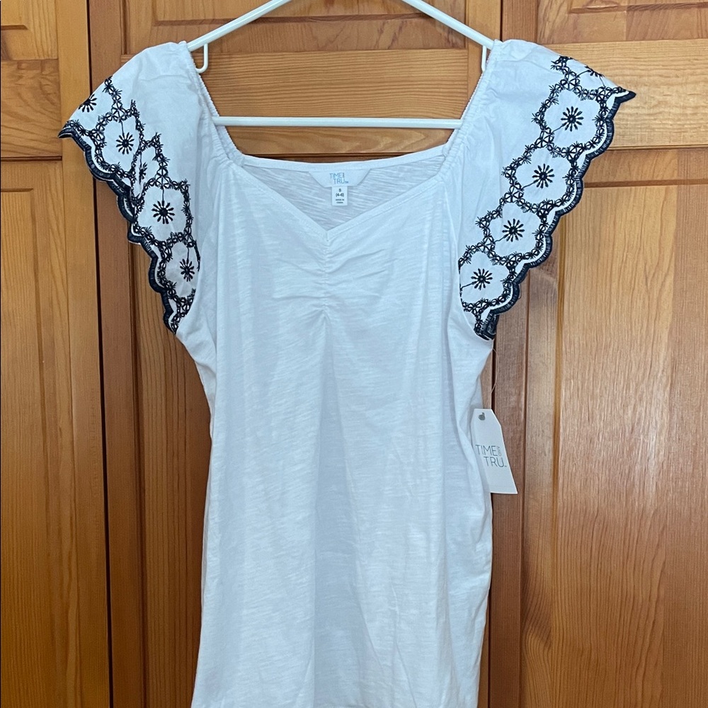 Women’s tops.